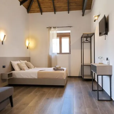 4 Lemons Luxury Hotel *