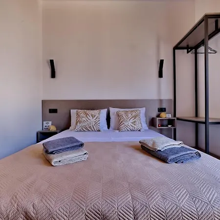 4 Lemons Luxury Ξενοδοχείο