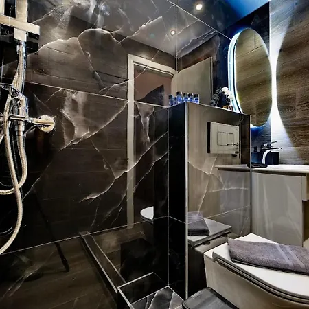 4 Lemons Luxury Szálloda Amulianí