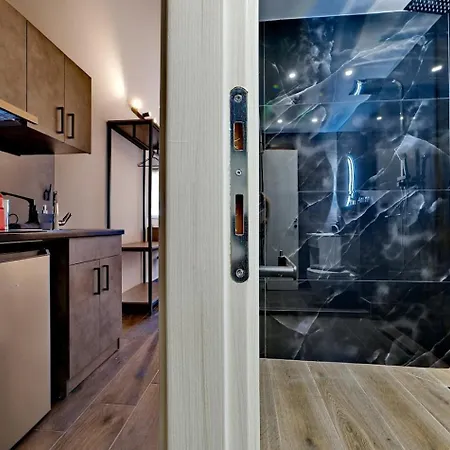 4 Lemons Luxury * Amulianí