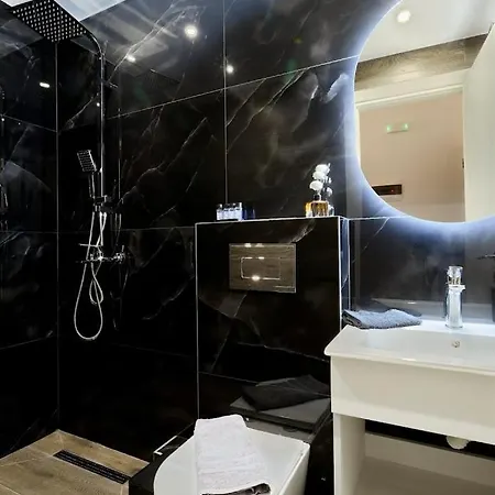 4 Lemons Luxury Szálloda *