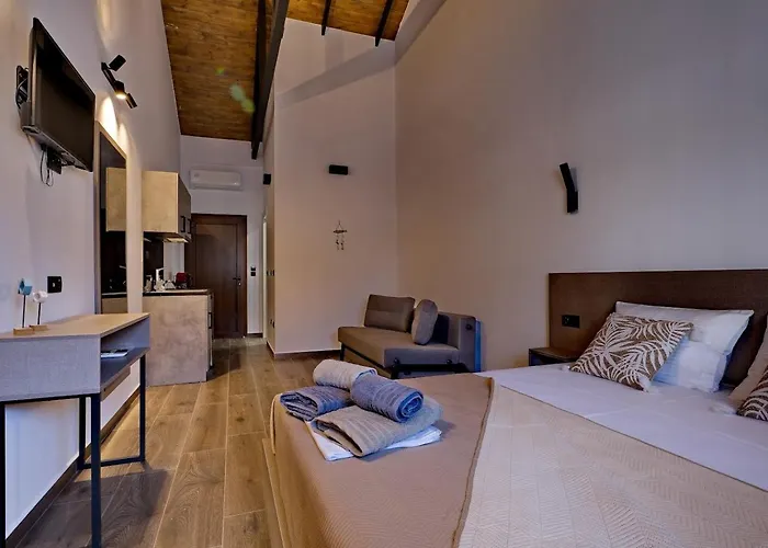 4 Lemons Luxury Amoliani